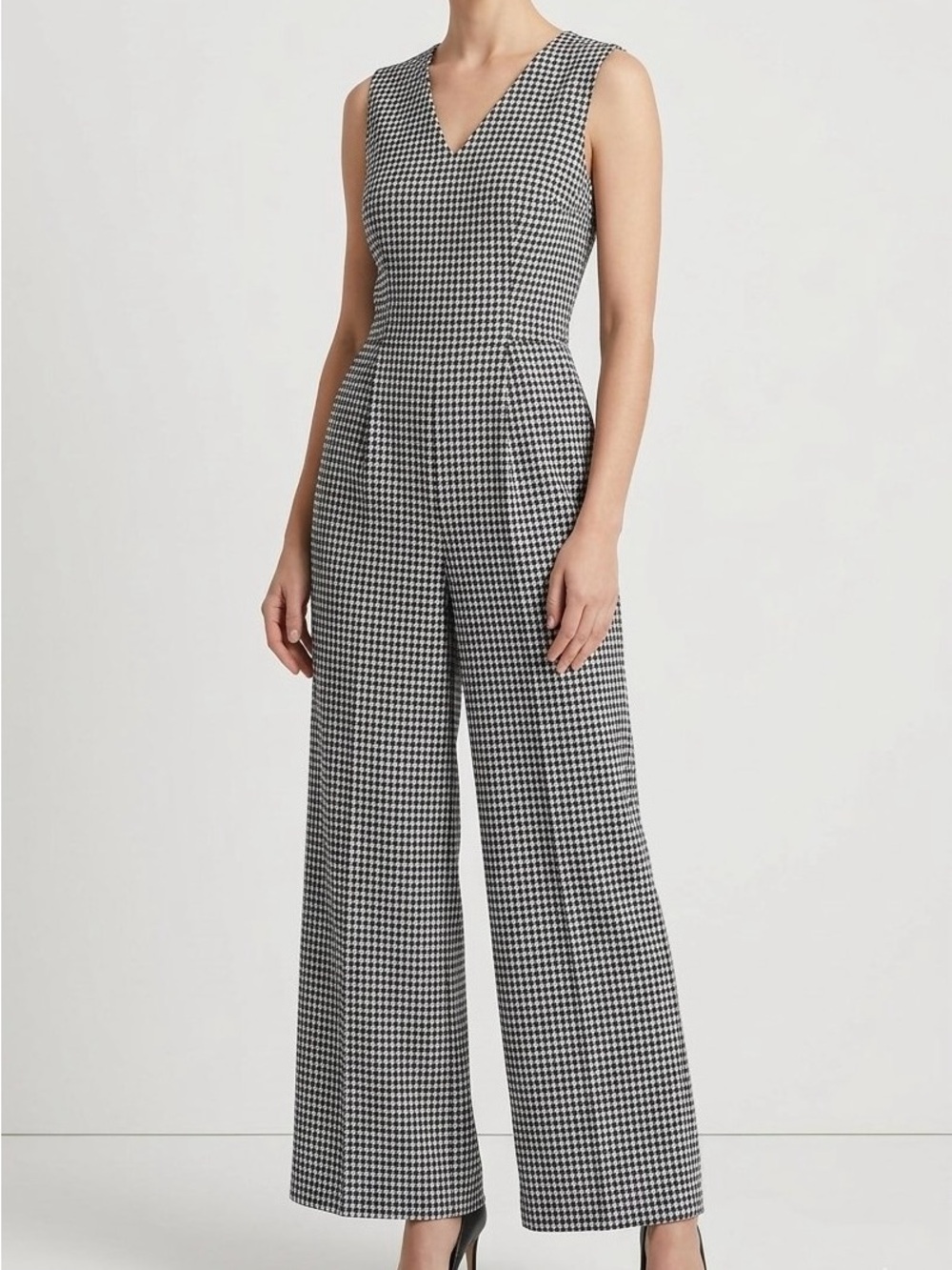 Calvin Klein Black & White Houndstooth Wide Leg Jumpsuit Sleeveless V-Neck Sz 8